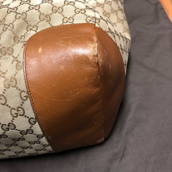 Oversized Gucci Travel Tote - Picture 7 of 9